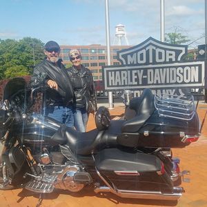 Meet your Posher, Elaine